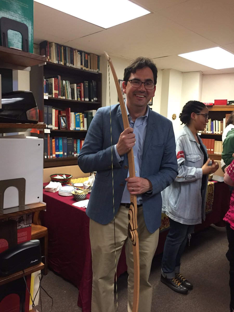 ChristineAxen's tweet photo. @MVSTFordham end of semester parties not complete w/o longbow in hands of director @ProfNickPaul #medievalistlife https://t.co/pU2rafcWvr