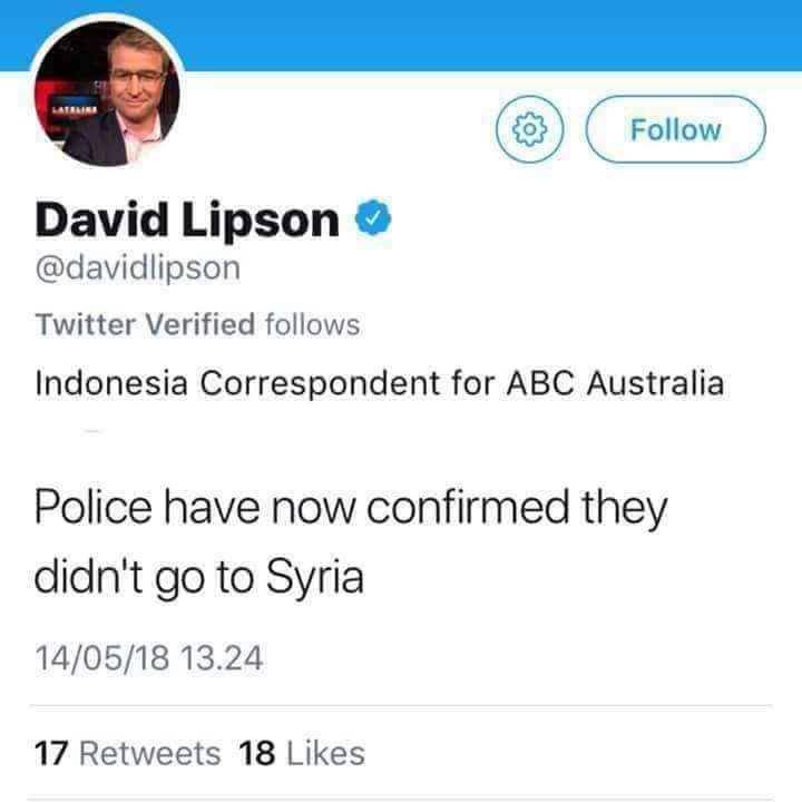 CuifenChow's tweet photo. Turut berdukacita atas korban bom yg mengenai sipil dan aparat. Smg jaringan teroris ini segera terungkap.

Mau tanya @DivHumas_Polri @CCICPolri tentang omongan bule dari ABC Australia ini apa benar? https://t.co/R6i76tbNP9