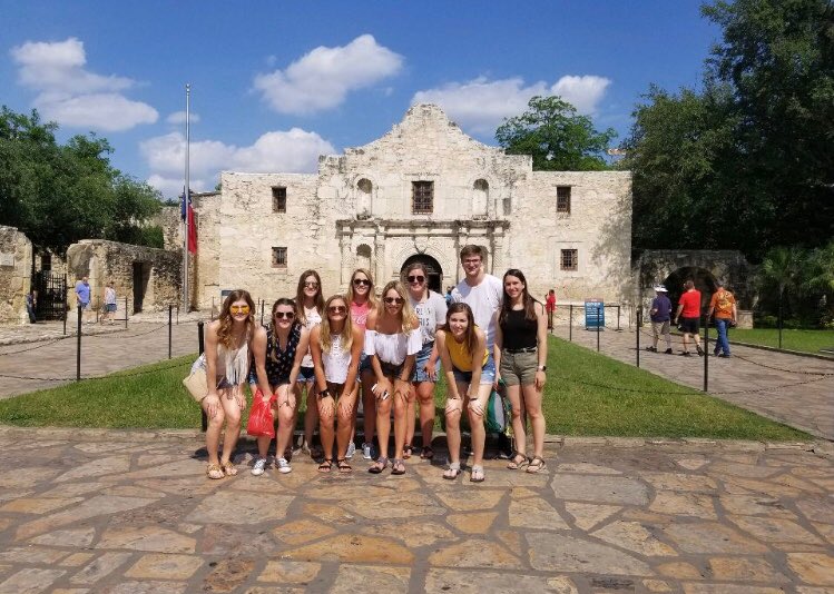 MAB_Seguin's tweet photo. On this week’s episode of The Bachelor, the group date takes on San Antonio and proves this could be the most dramatic season yet🌹 https://t.co/RZ3KcANwQY