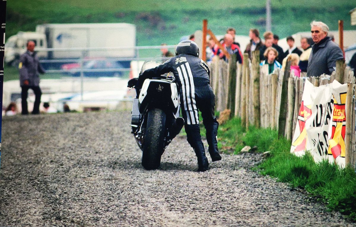 Stephen Davison (@sdbikephoto) on Twitter photo Robert Dunlop.
He wasn't big but he was mighty. Robert Dunlop.
He wasn't big but he was mighty.