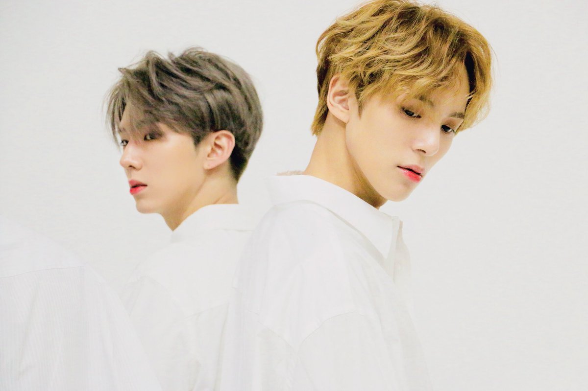 PortalMonstaX's tweet photo. [TRAD / 14.05.18] 
❌ Atualização no Twitter do Monsta X ❌
"#3AnosComMonstaX
Juntos com #Monbebes #THANKU_514
#MONSTAX Por trás das fotos
Twitter ver. Lançamento 05✔
#MONSTAX
#THE_CONNET #더커넥트

#MONSTAX3Anos
#3YearsWithMonstaX"

Cor/ing: fymonsta-x
Ing/pt-br: Portal MonstaX https://t.co/nRJoaX25Pk