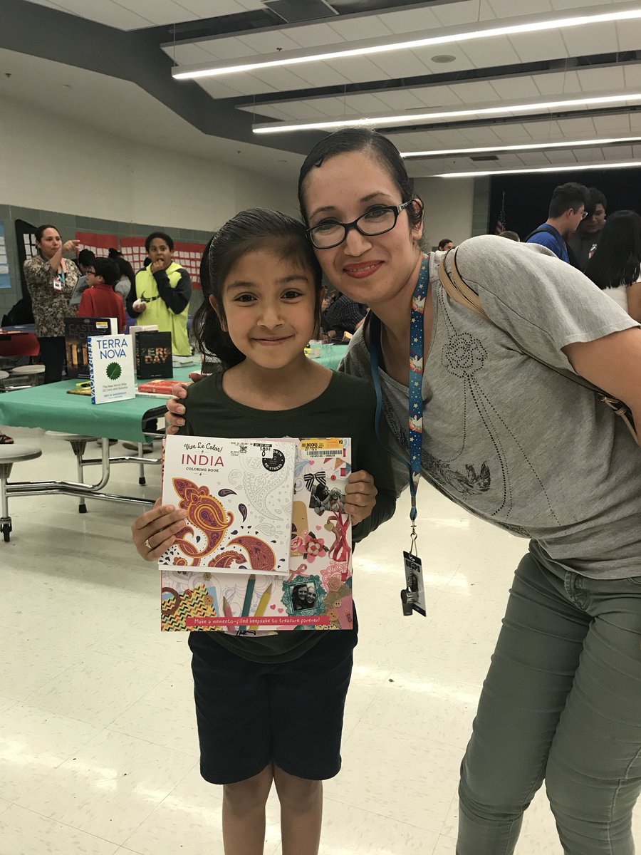 j_web55's tweet photo. Literacy Night @TheRoosevelt523 was a smashing success! Thanks to all who came out, and our awesome teachers who planned the event! @OKCPS @sfarley_84 https://t.co/qJvCZRFsqO