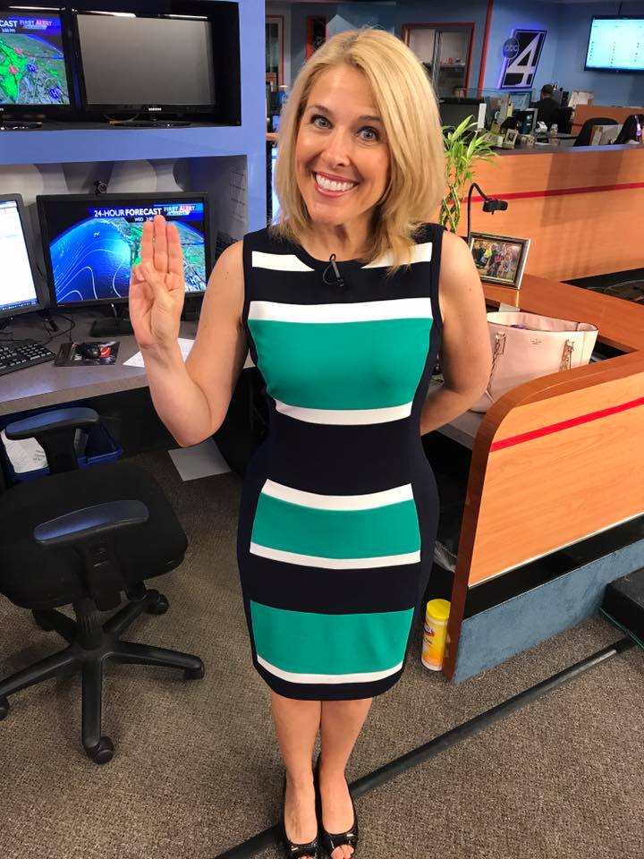 KrisCrockerKXLY's tweet photo. I'm wearing green today to celebrate Girl Scout Spirit Day here in the Inland Northwest!  I LOVED my years as a Girl Scout. @GirlScoutsEWNI #gsspirit https://t.co/noXq6a6guz