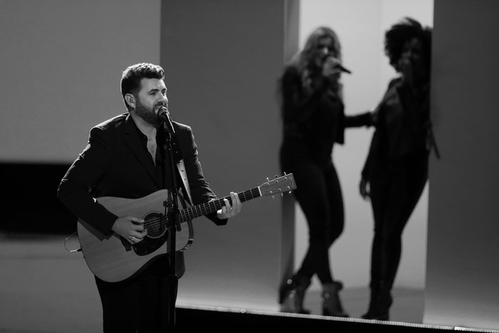 NBCTheVoice's tweet image. This is SO emotional. 😭 @bairdpryor is singing “Soulshine” by @allmanbrothers. #VoiceResults