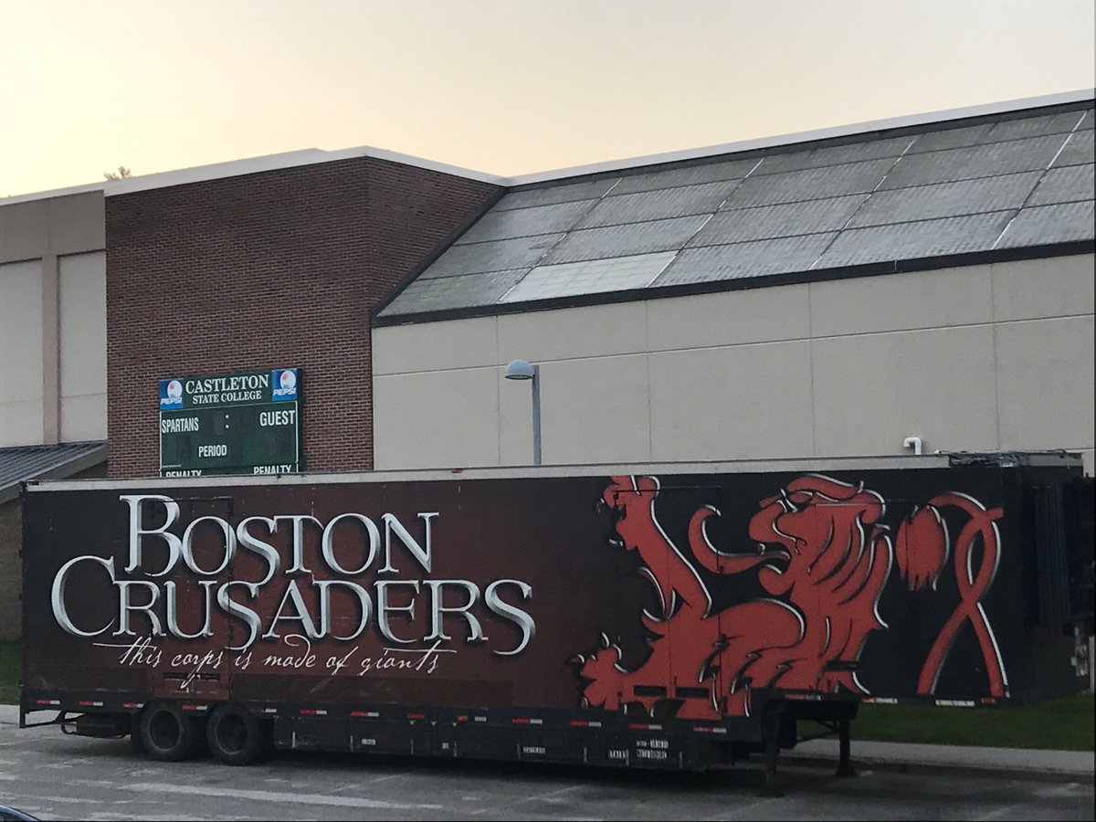 KarenMScolforo's tweet photo. Welcome to @CastletonEdu @bostoncrusaders! #anticipation https://t.co/nSgXEKiry2