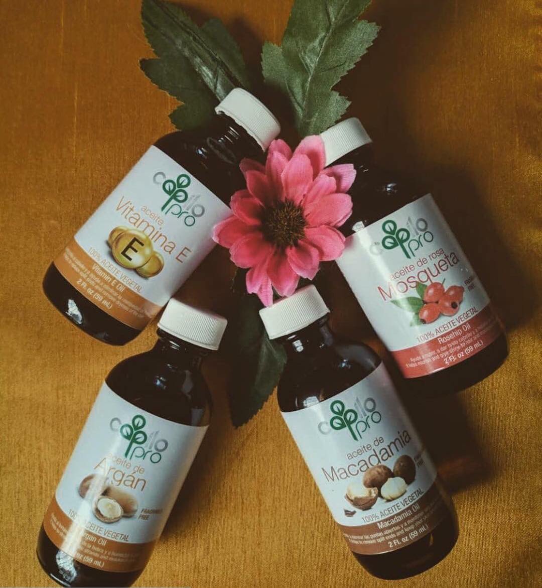 capilousa's tweet photo. What is your favorite 😍
🍃Vitamin E
🍃Macadamia
🍃Argan
🍃Rose Hip
#capilo #skincare #skincareroutine #skincaretips #beautyproducts #usa https://t.co/jgsHJoutEf