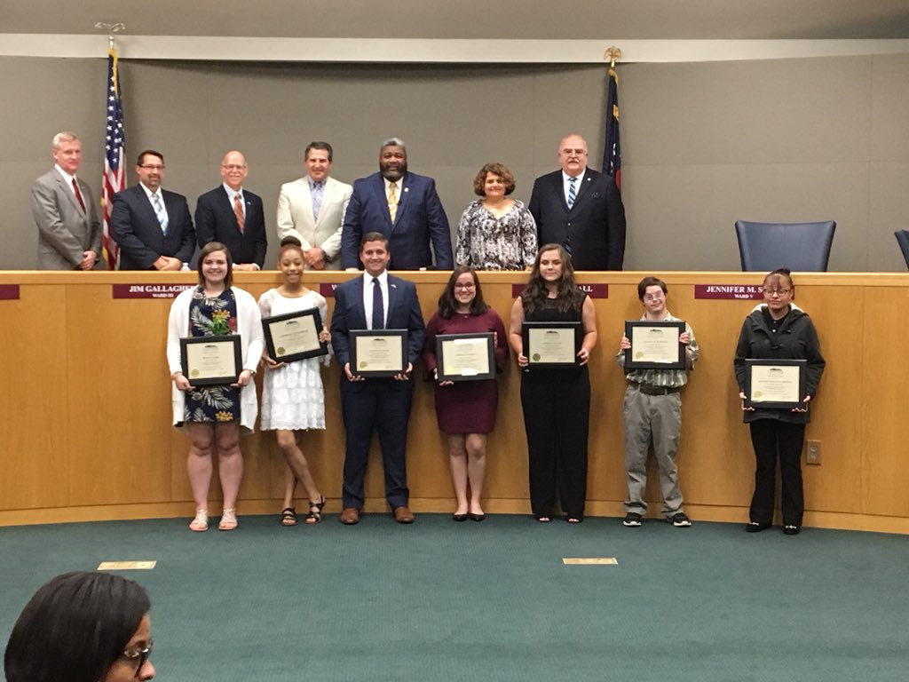 HighlandGaston's tweet photo. Tonight, some HST students were recognized for their service on the Gastonia Mayor’s Youth Leadership Council and for the Mayor’s Student Leadership Award! #HSTRocks https://t.co/jf7PgXydfK