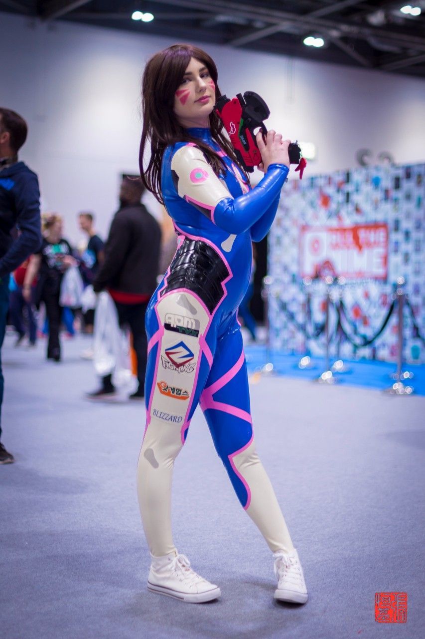 Food And Cosplay On Twitter Latex D Va Cosplay By Emishimamodel Ig 