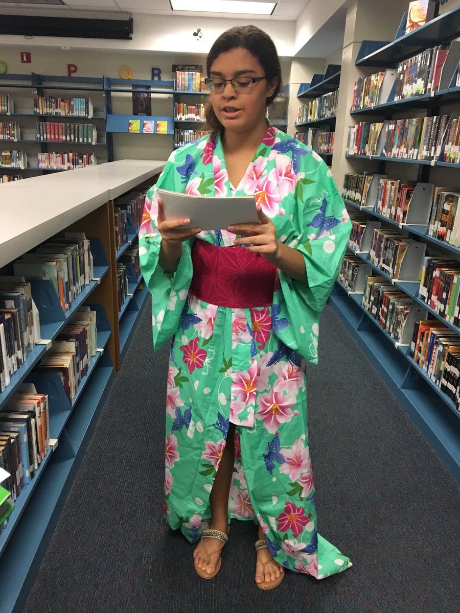 Carrahersclass's tweet photo. Mrs. Carraher’s students perform their Wax Museum speeches... https://t.co/Z2RaRxNEhV