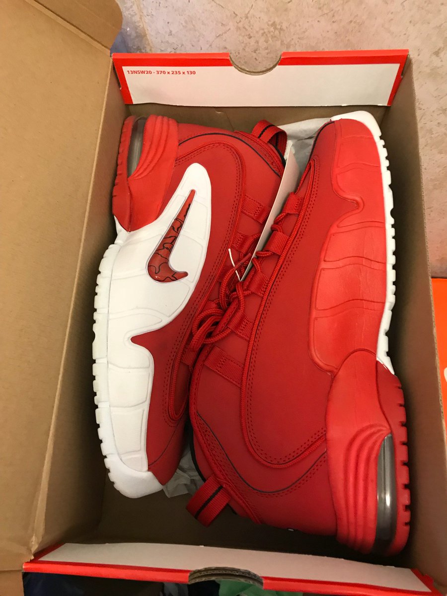 _Pablito2345's tweet photo. @RetailTuesday #RetailTuesday @MicNice @Mileseperez @Vinom725 @sgun_e82 @HennCredblyDope @stefan3584 @teamdwade Lebron 12 size 13 9.8/10 cond $100, Penny’s size 13 9.8/10 cond $100, Cruz size 13 $100 9.8/10 cond, Lebron 10 ASG size 14 9/10 cond $140 https://t.co/O2LCHQCEbv