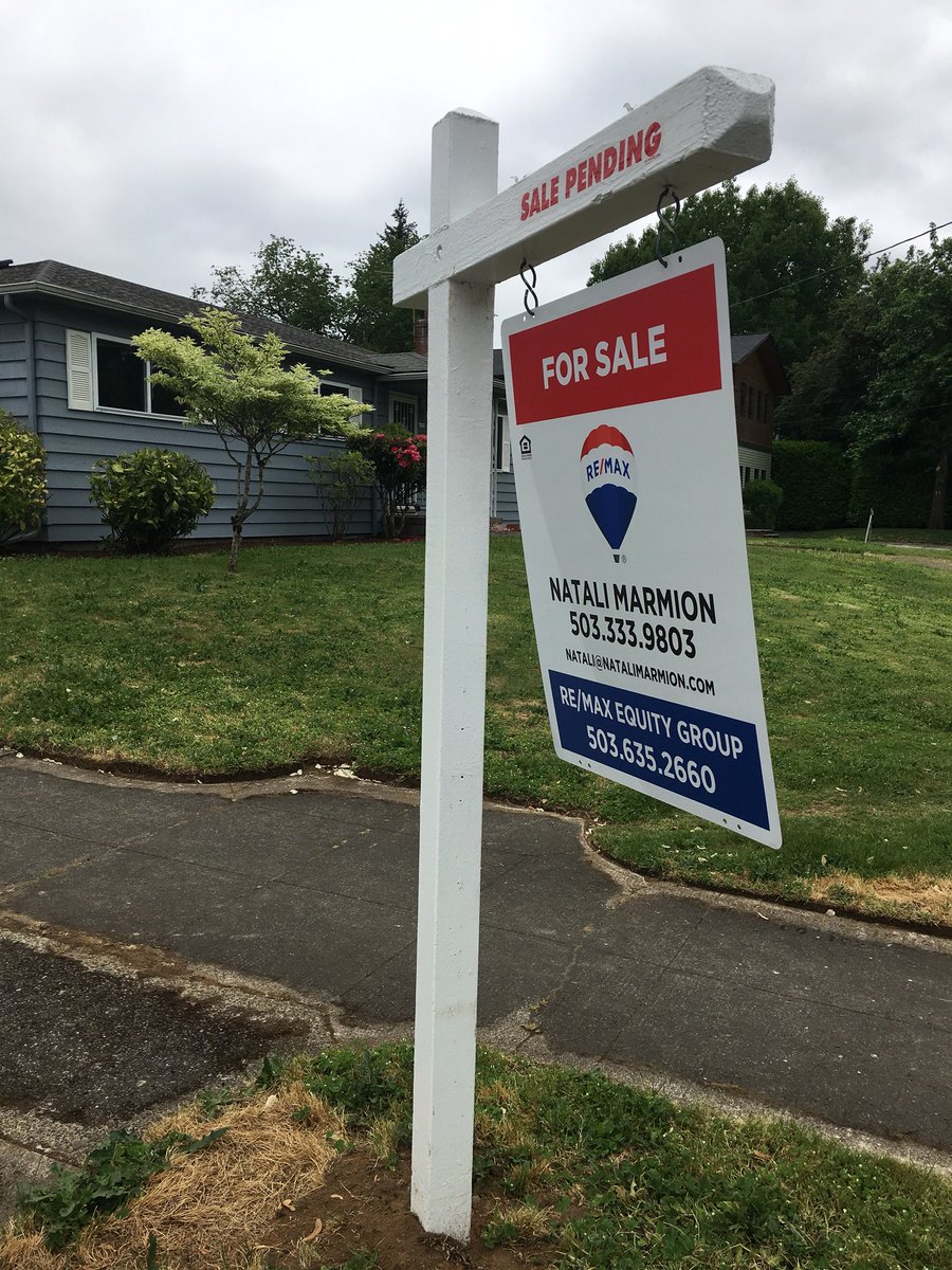 NataliMarmion's tweet photo. #2days Well, that was fun! Knew this one would go quickly!! #Woodstock #SalePending #FavoriteSticker #NataliMarmionRealEstate ๐ก๐ค https://t.co/qWaPEvvIqy