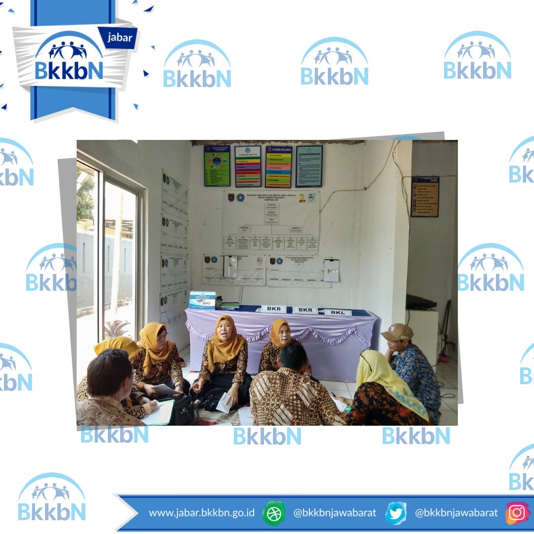 dukbanggajabar's tweet photo. Pembinaan teknis program KKBPK provinsi Jawa Barat sekaligus praktek lapangan Pelatihan Pokja Kampung KB di Kampung KB Kenanga Cimanggis Depok.
@BKKBNofficial #SobatBKKBN #kampungkb #rumahdata #bkkbn https://t.co/m78qRpi2cj https://t.co/pyZGPygN1F