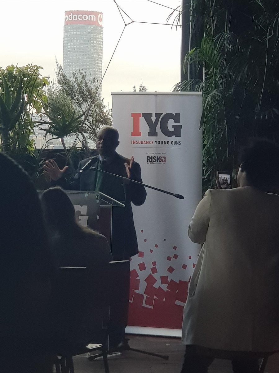 TheInsuranceBae's tweet photo. Joburg landmark. Joburg Mayor. Fired up Insurance youth. I'm excited about the future of this industry #InsuranceYoungGuns #HermanMashaba #Insurancebae https://t.co/fZWAM0hVvU