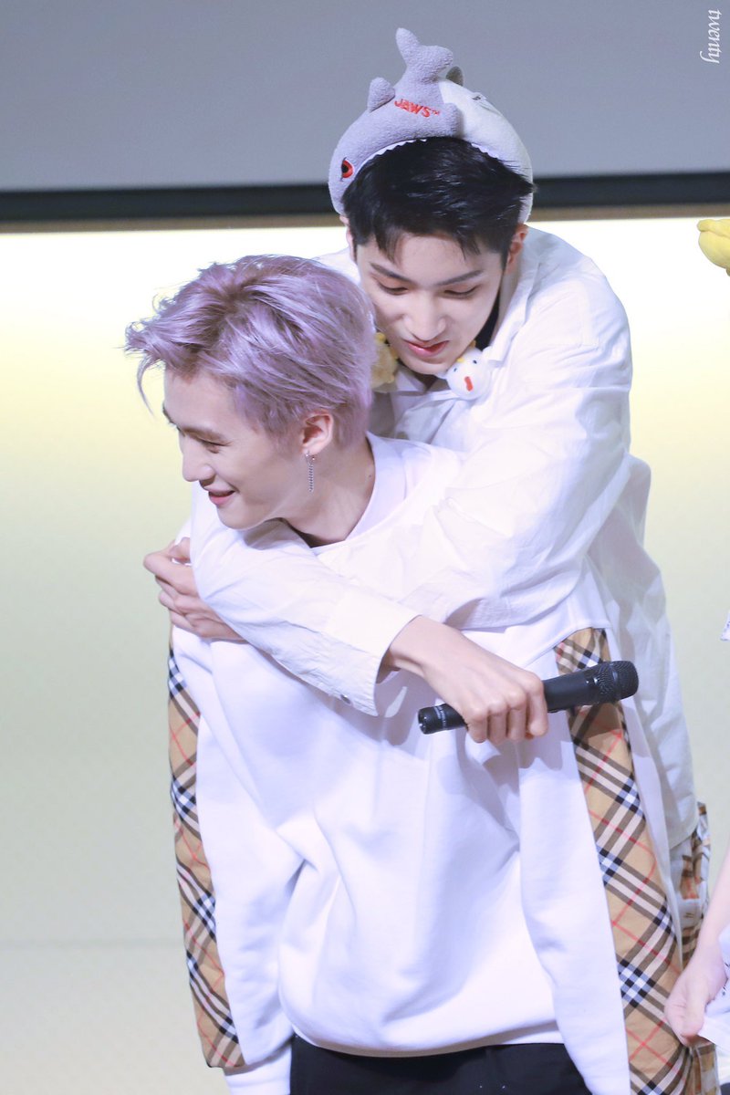 yanseokarchive's tweet photo. 💌 280418 {HD} 💌
cr. TWENTYTTTT 💕

#펜타곤 #옌안 #우석 #PENTAGON #WOOSEOK #YANAN #WOOYAN #YANSEOK
#pockypocky https://t.co/BYg8ZQ4c34