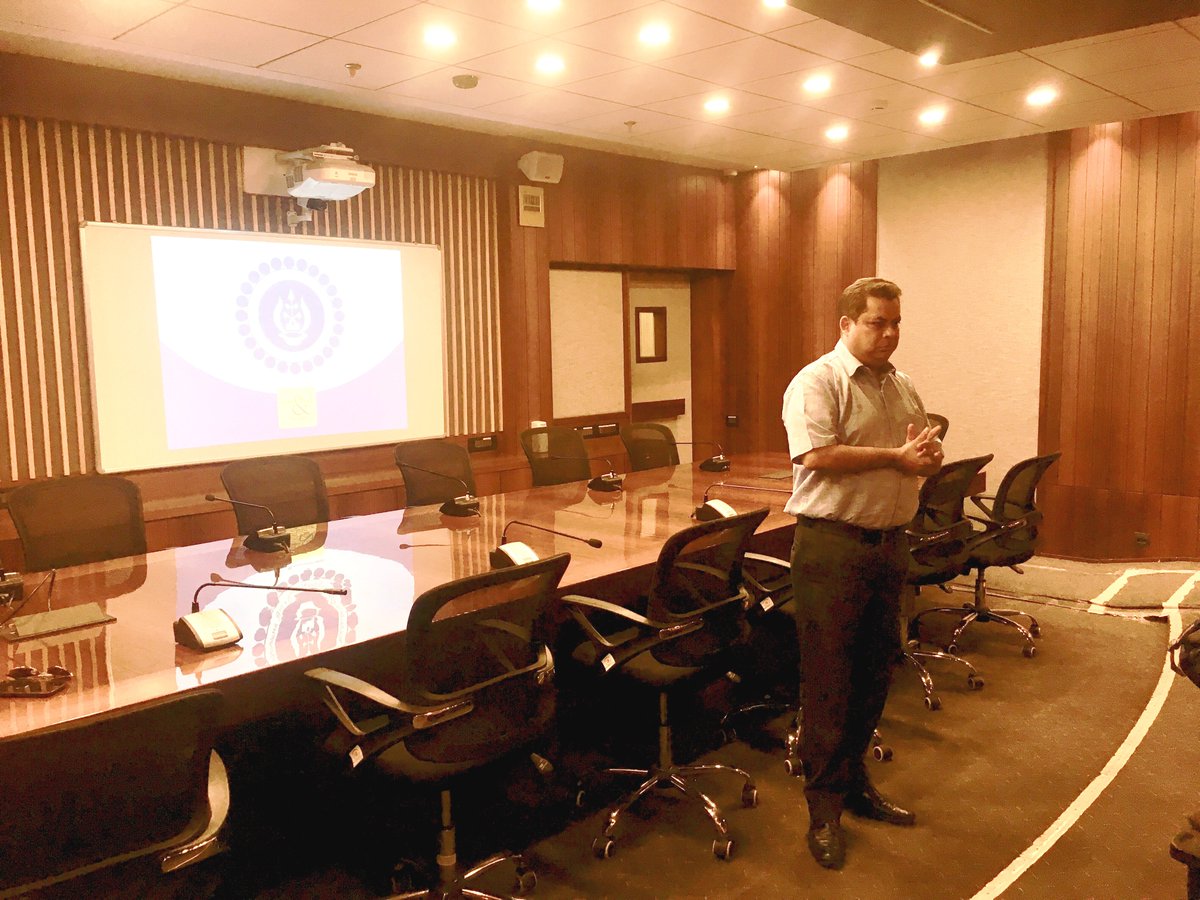 DOBnAssociates's tweet image. Business and Mythology #quiz conducted by @andrewscolt at The Bhawanipur Education Society College on May 14, 2018. #CollegeQuiz