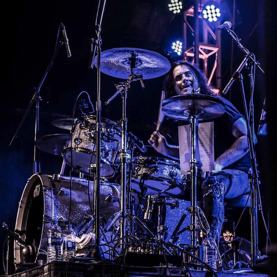 neiltstephenson's tweet photo. I spent 2 hours lying down (trying to be out if the way) stage left... totally brilliant, sore neck, 60gb of shots, should do more of this shit... @lynchrocks @SeanMcNabbLA @RobertMasonVOX @scotcoogan https://t.co/WpiKj3NcIW