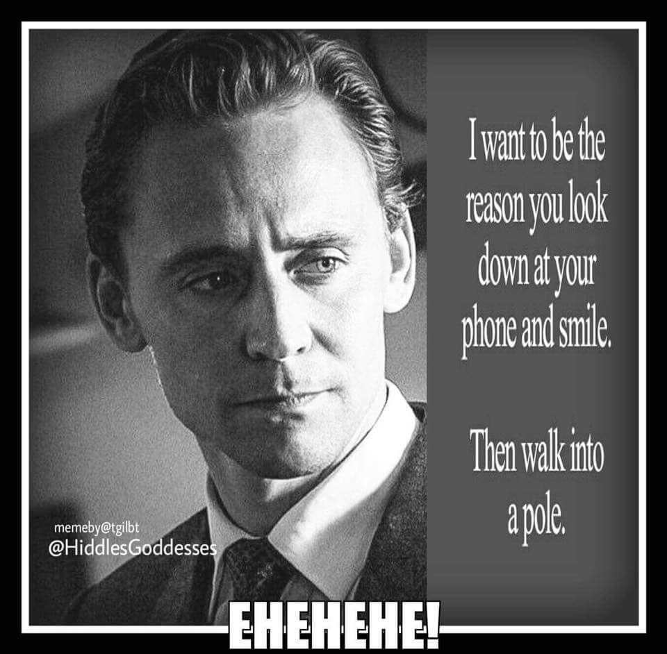 tgilbt's tweet image. Back at you sweets! Hugs from me!♡ #BlackAndWhiteAppreciationClub #TomHiddleston