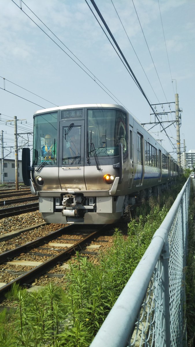 223系体質改善車
ついに始動