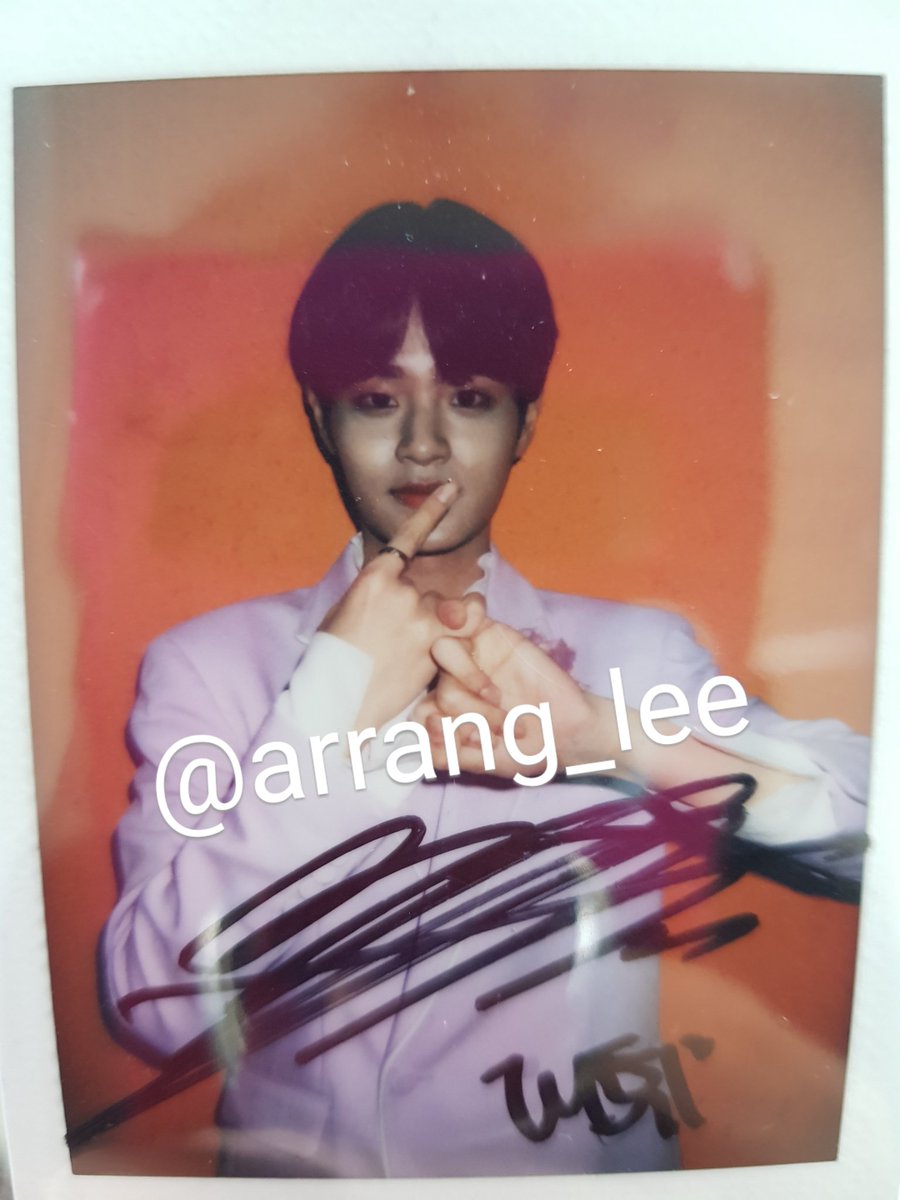 arrang_lee's tweet photo. 턱밥에 정신 못차리는 와중에 
약속해요 스밍 이벤트와
부메랑 다운로드 이벤트 당첨 폴라로이드 도착♡
말투도 어쩜 이리 귀여운지ㅠ
옹알 거리며 와우 이랬을 대휘 생각하니 심장에 무리ㅜ
이번엔 두개다 눈뜬 대휘로♡ 희귀템♡ https://t.co/SIEztH8Apz