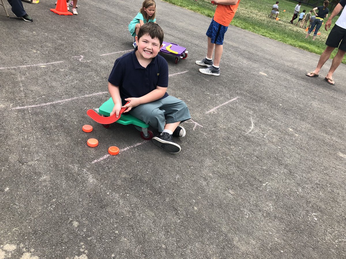 twmellen's tweet photo. Field day fun! @trailwoodsmsd https://t.co/k0hxplBTlj