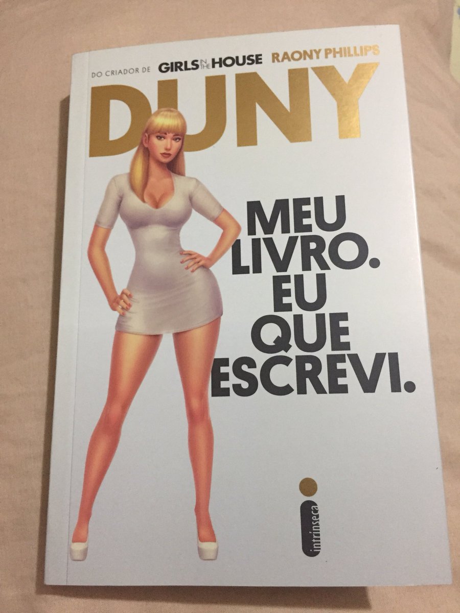 karlMP07's tweet photo. Pirando nesse livro......minha supresa do dia, ele chegou @RaonyPhillips  #duny rindo muito, pessoas na rua já me achando doido.....nem terminei e já quero outro!!!!! https://t.co/13VMbRIYIp