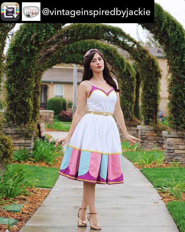DLifestylers's tweet photo. Repost from @vintageinspiredbyjackie - The beautiful 💖✨💖✨💖 @southerncaliforniabelle looking magical in the #mrspottsbound. Shop update will be back open again tomorrow ✨✨✨. #disneydress #disneyvintage #disneydapper #beautyandthebeast #mrspotts #d… https://t.co/EpfFUMm9R2 https://t.co/uFw5VTkbxi
