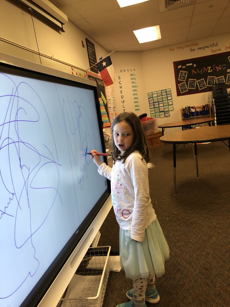 dcampamom's tweet image. So fun getting to hang with these sweet first graders! #houroftech #silentauctionwinner @RRISDTech @SMART_Tech @SommerVarljen @jackielp211 @sastri237