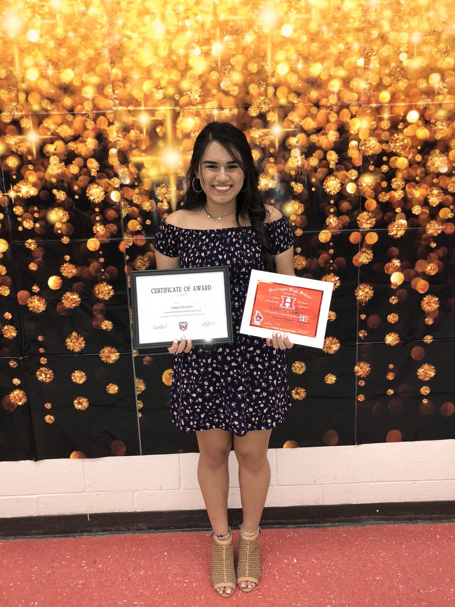 kaeladenea_'s tweet photo. last ride, all district defensive player😛 https://t.co/jGdF1uADak