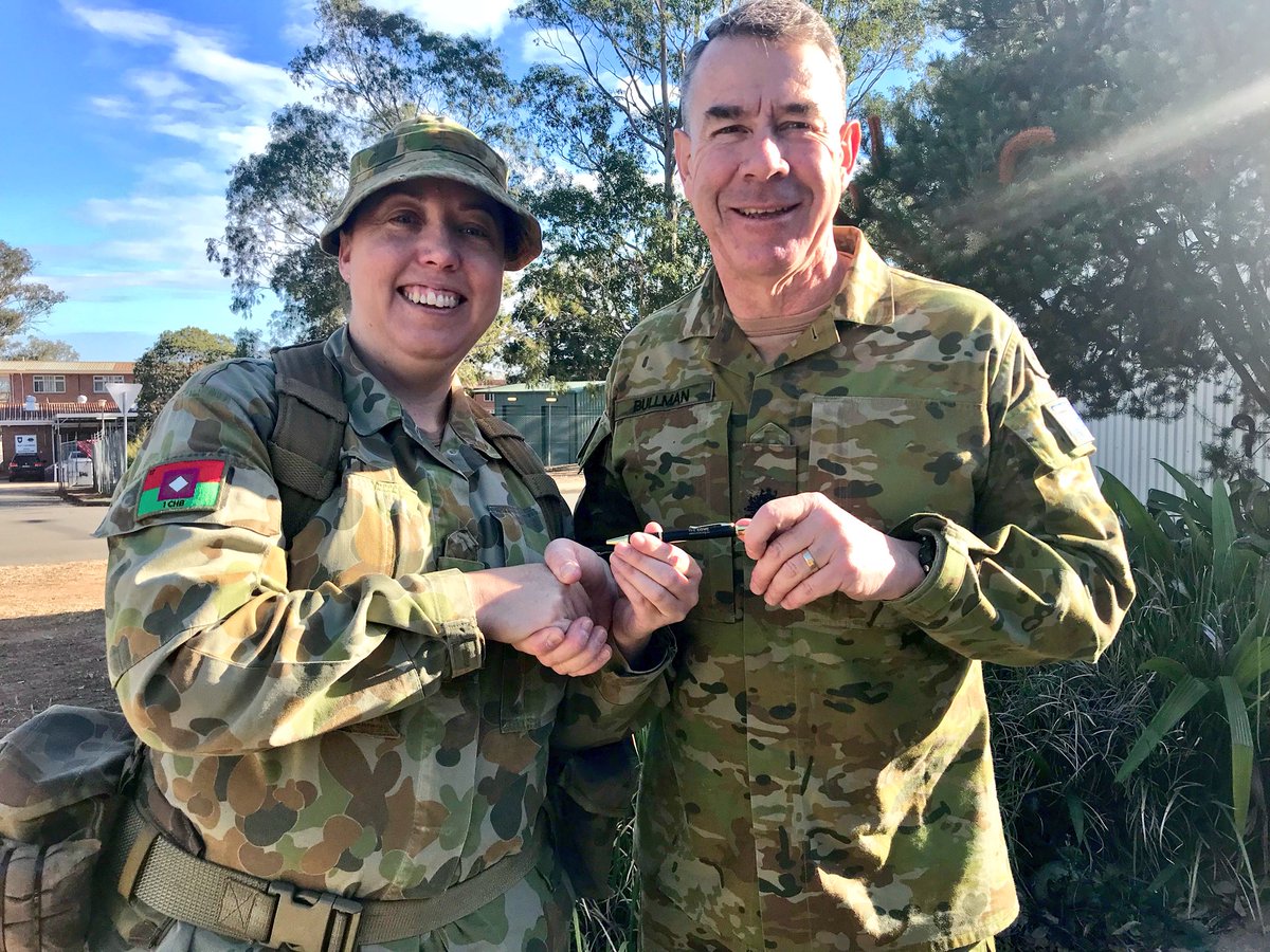 Thank you @CSMTrgArmy for making @1stCHB CO’s day. <a href="/cove_pen/">Cove Pen</a> delivered/received in person no less! #itsthesmallthings <a href="/embarnett78/">Elisabeth Barnett</a> <a href="/Nick_Alexander4/">Nick Alexander (he/him)</a>