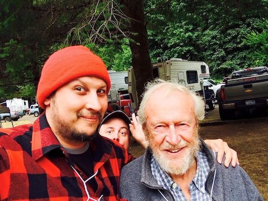 CryptoLoren's tweet photo. Bigfooter photobombing. A popular sport. #Sasquatch #Bigfoot #Photobombing ~ @CryptoLoren @Rictor_Riolo #PeterByrne #BobGimlin #TomPage #LorenColeman #RictorRiolo @BigfootLC #GuyEdwards https://t.co/gjW7dnIfod