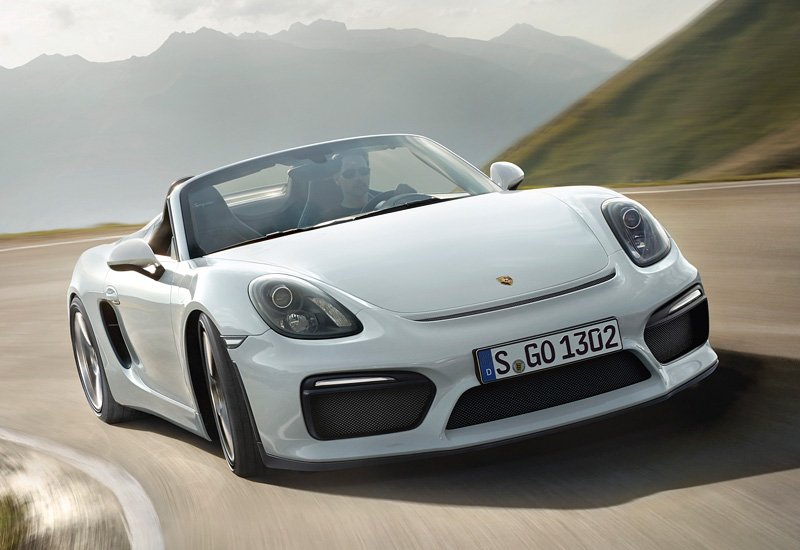 theautoweb's tweet photo. In 2015, you could buy a Porsche Boxter Spyder with a manual folding soft-top that stowed neatly under a tonneau behind the driver. #Porsche #Boxster #Spyder #softtop #convertible #funcars #cars https://t.co/Gk3e4enI7n