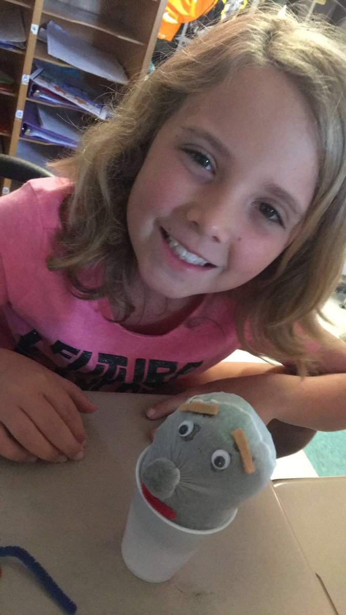 mer_redman's tweet image. Wash. Co. Soil conservation came to teach us about planting, soil, and erosion today. Ss loved Sammy Soil and getting to make their own “soil babies” to take home and watch grow! #handsonlearning #locallearning @ridgeviewraptor @WCDE_TN
