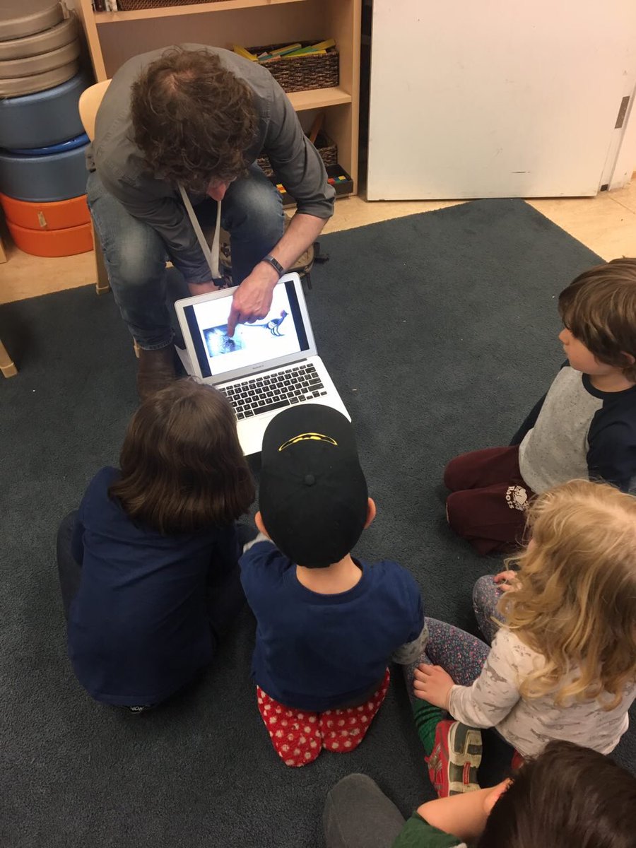 AskAndreaHite's tweet image. Huge thanks to Dr. Slater for coming in to talk to #YellowGroup about their current wonder: dinosaurs! 🦖🦕 #LabLearns #UCLSKids #LabExtendedDay  @UCLSExtendedDay