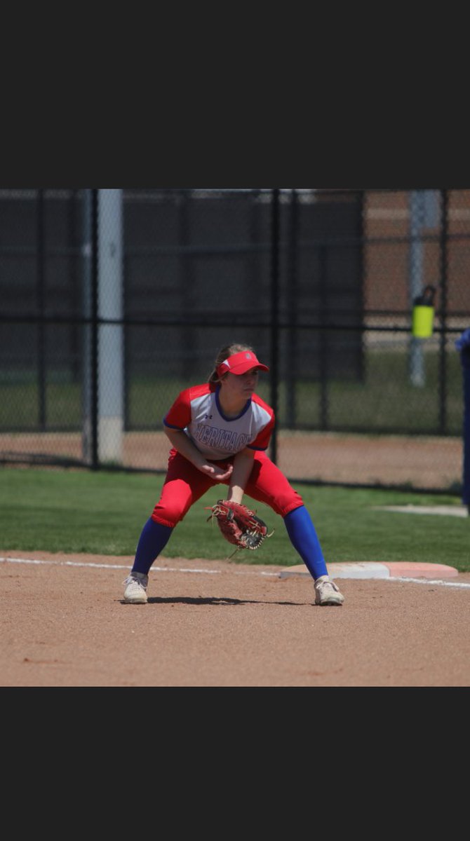 HHSJagSoftball's tweet photo. I am so honored to announce the 2018 Heritage Softball District Awards
Senior Rachael Gray 1st Team All District and Academic All District
I am so Proud! Congrats! @RachaelGray__ @Travis5mith @MISD_Athletics https://t.co/FHN6HvS9GM