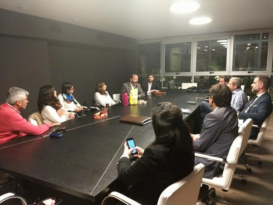 CompromisoProf's tweet photo. #Hoy Mesa de Trabajo 
discutiendo con diferentes especialistas en materia laboral sobre la futura reforma del fuero y los impactos negativos que el proyecto de ley en tratamiento acarrearía.
Este 18 de mayo vota #Lista1348 vota @CompromisoProf #TransformemosJuntxsElCALP https://t.co/bNNAW6QRHW
