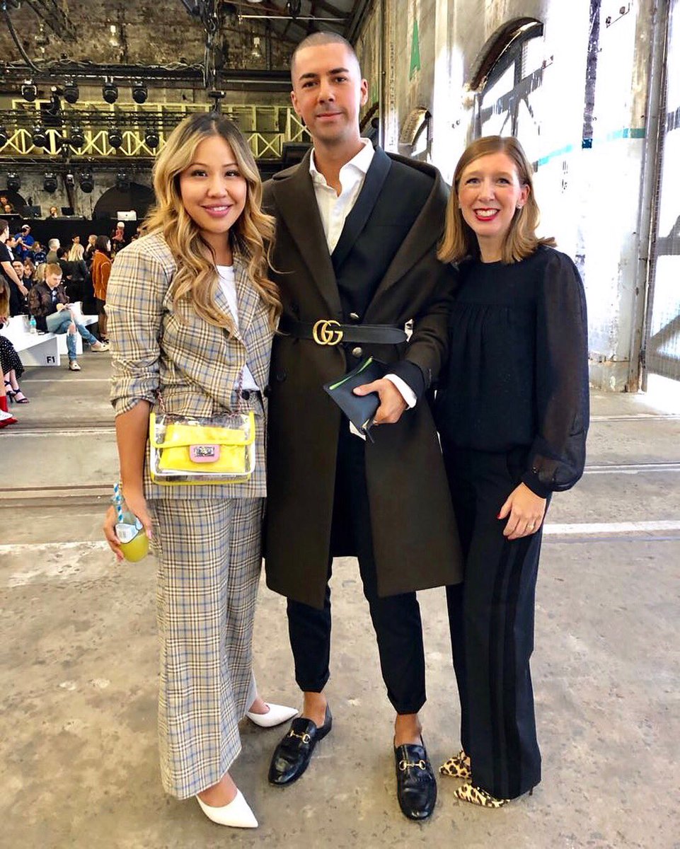 meerustyle's tweet photo. Fashion, fun and time to catch up with my gorgeous friend from Sydney (now London) @missgunnerblog and the wonderful @mrturnerblog
#fashionbloggers #sydneyfashionblogger #fashionweek #streetstyle #MBFWA #MBFWA18 @FashionWeekAus @UKBloggers1 https://t.co/KYalWOWSzJ