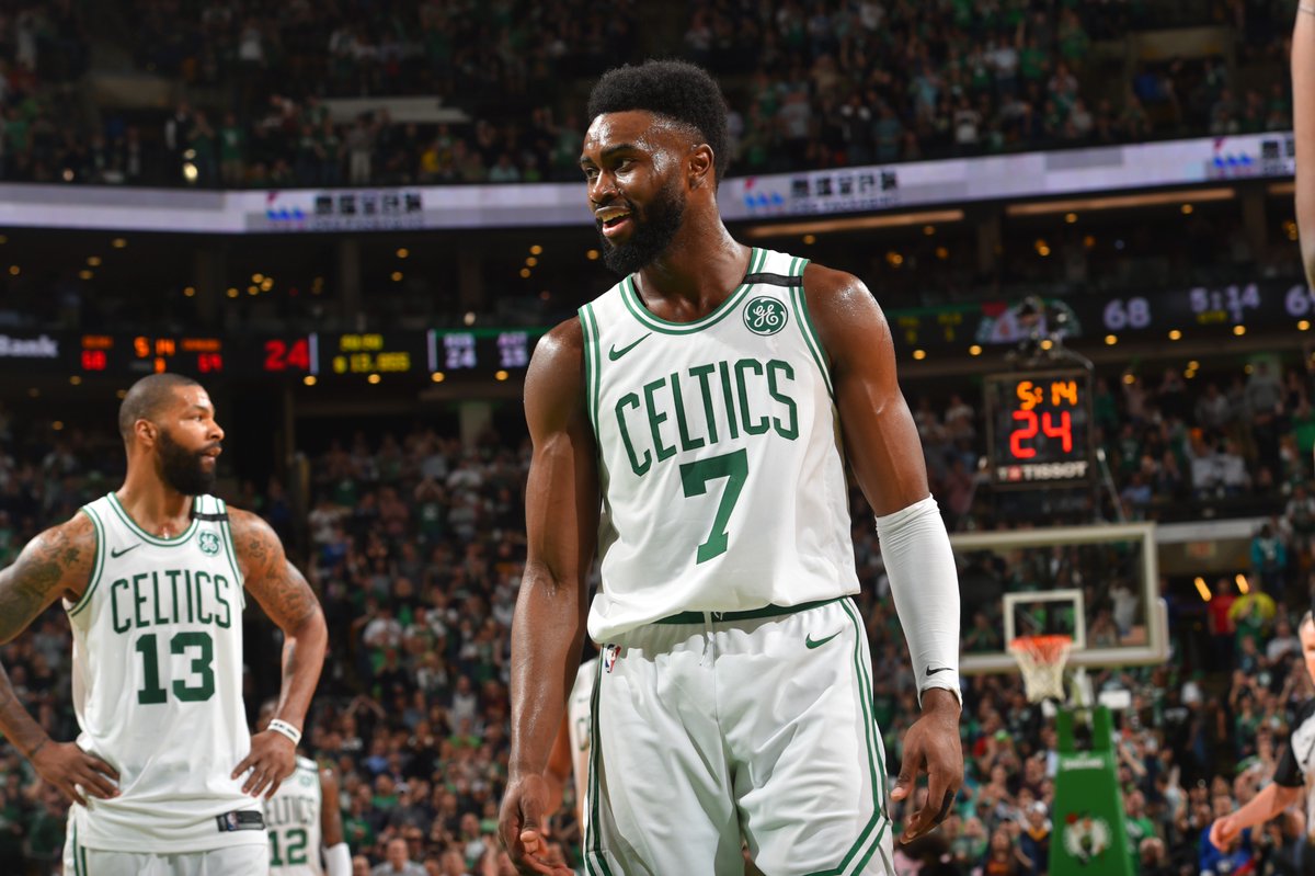 NBA's tweet photo. The @celtics use a big 2nd half to win Game 2 at home!

BOS beats @cavs 107-94 &amp; take a 2-0 Eastern Conference Finals lead!

Jaylen Brown: 23 PTS
Terry Rozier: 18 PTS
Marcus Morris: 12 PTS
Marcus Smart: 11 PTS, 9 AST, 5 REB

#CUsRise #NBAPlayoffs 

LBJ: 42 PTS, 12 AST, 10 REB https://t.co/2Ux9U3cxcv