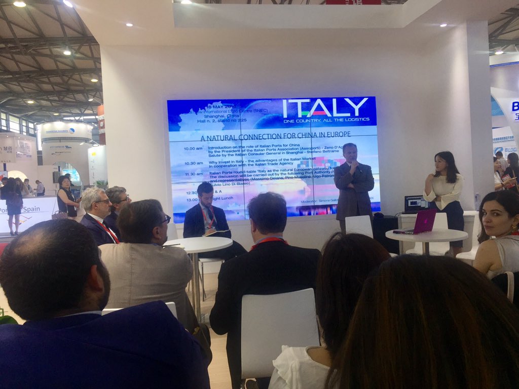 Al via oggi la Fiera Transport Logistic China di Shanghai: i porti italiani uniti nello stand di Assoporti per presentare  tutte le opportunità logistiche del nostro paese. 

Introduzione del presidente di Assoporti @ZDAgostino e saluti del Console Generale Beltrame 

#BRI