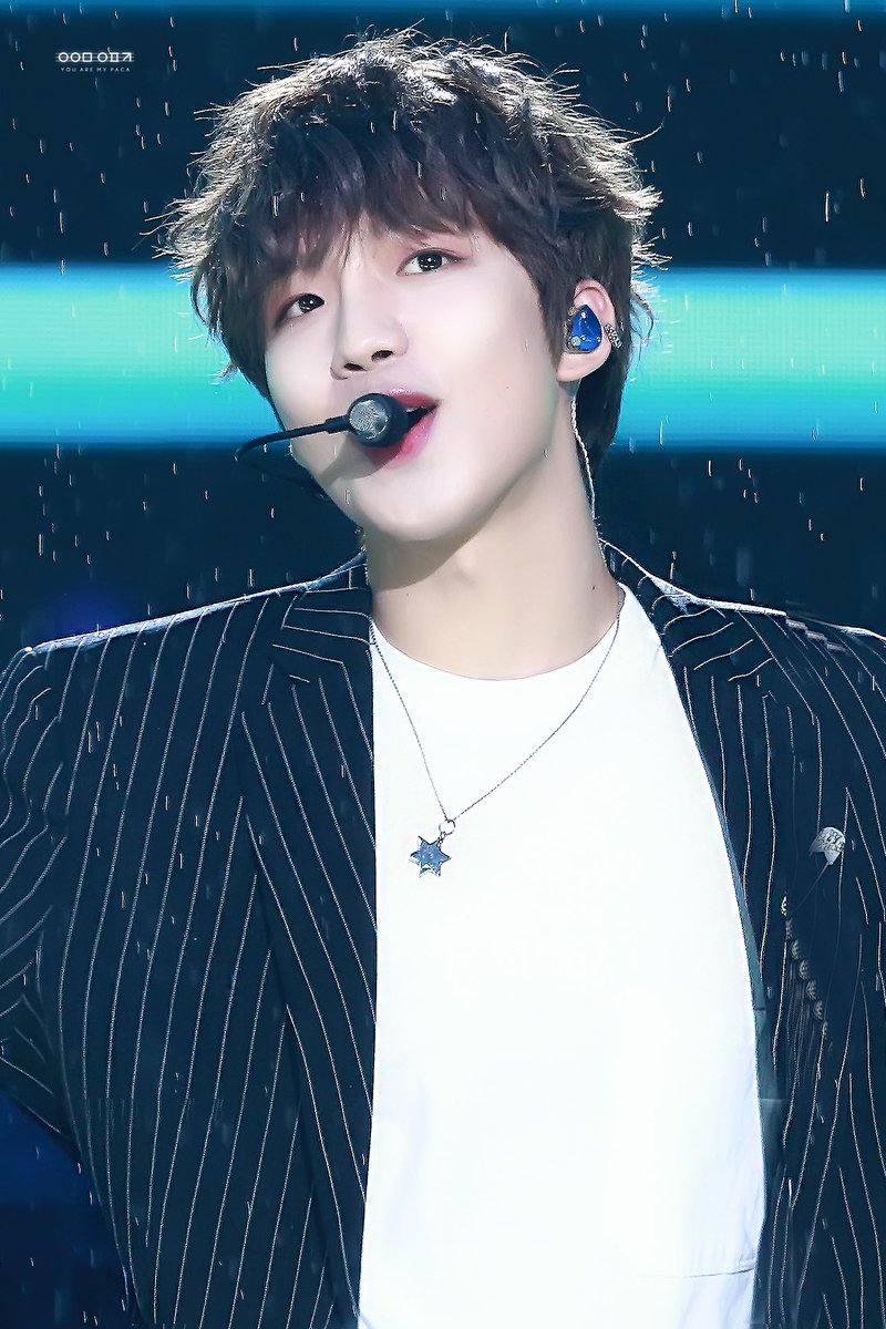 YOUAREMYPACA's tweet photo. 180512 드림콘서트 고화질

#영민시
💎마이 다이아몬드 보이💎

#임영민 #엠엑스엠 #limyoungmin #MXM @bnmboysofficial https://t.co/dTIvv5SbKO