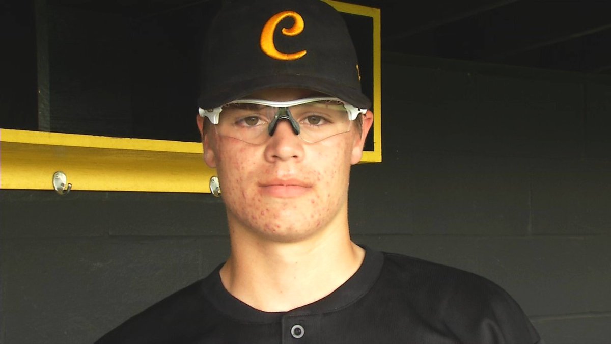JamesRRider's tweet photo. VIDEO: Centerville's Nick Hoffman has a 0.56 ERA and a signature look that seems to elevate his game. But he wears the glasses because of an accident at a game when he was 12.

https://t.co/NDQh5fVE7v https://t.co/pFAX6zLFTa