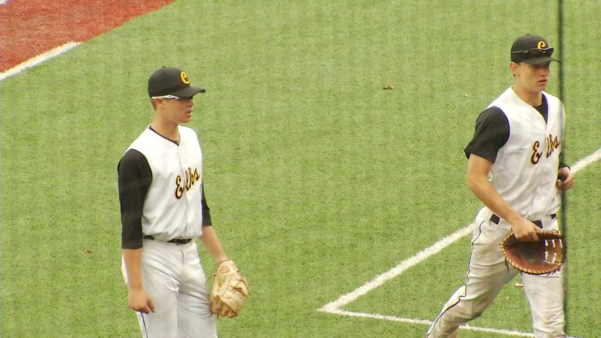 JamesRRider's tweet photo. VIDEO: Centerville's Nick Hoffman has a 0.56 ERA and a signature look that seems to elevate his game. But he wears the glasses because of an accident at a game when he was 12.

https://t.co/NDQh5fVE7v https://t.co/pFAX6zLFTa