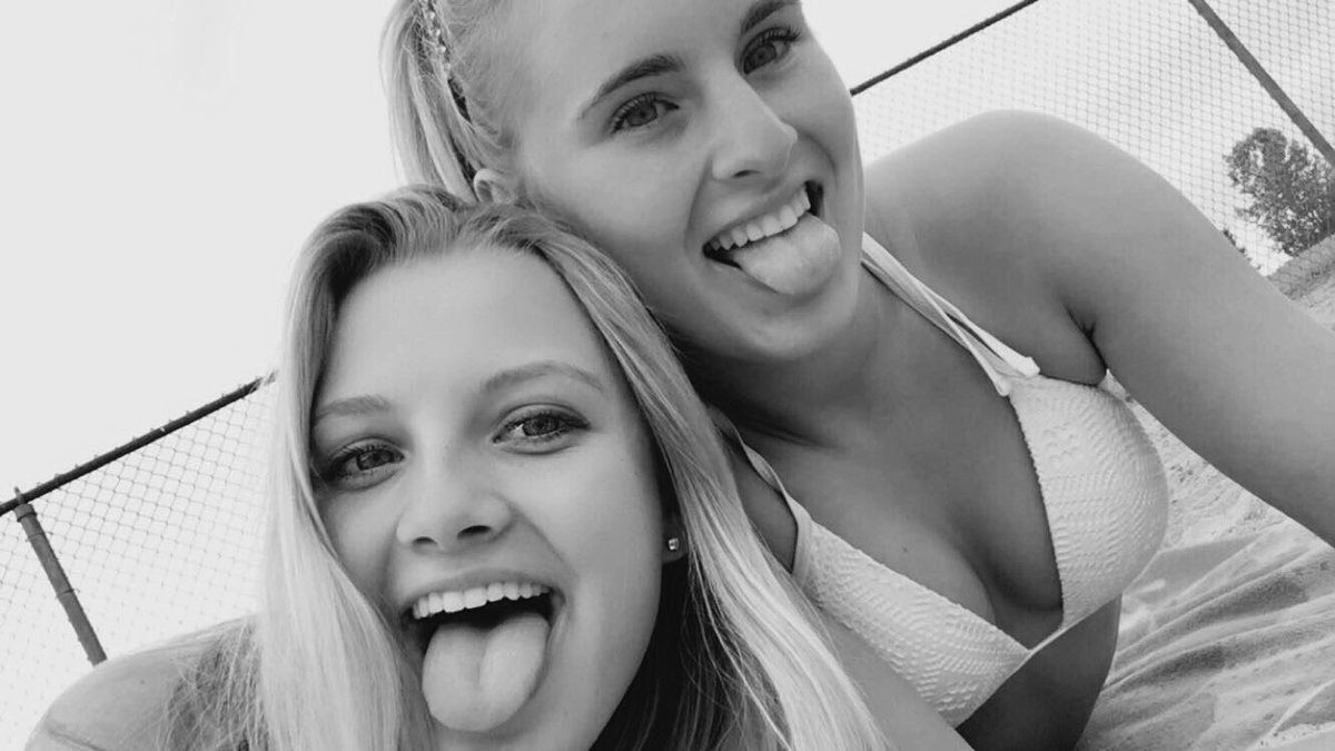 gbebritt's tweet photo. Happy 18th Lexi ilyy❤️❤️ https://t.co/R6IgG4epYf