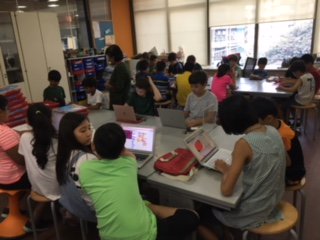 RobZook1's tweet image. 27 KG - Grade 5 Coders at Coding Morning today. Starting the day with computational thinking, reading, math and gaming. #Kidcoders #Tinker #Scratch #HourofCode