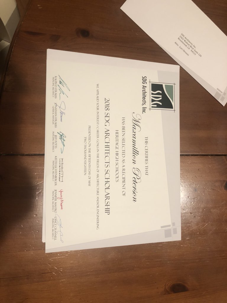 Maxawsome14's tweet photo. Scholarship night was very exciting!! I would like to thank SDG Architects and the HHS Patriot Parents Organization for the scholarships they are very helpful. https://t.co/hVw5l72dpz