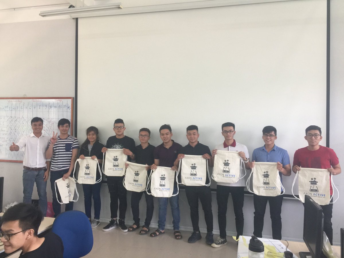 AxonActiveVN's tweet image. Continue the series of Scrum Courses to universities, we have brought one to students at University of Technology and Education (HCMUTE). 😃 
Hope you can apply Scrum in your study and future career to gain more success! 😉
#AxonActiveVietnam #AAVN #ScrumCourse #HCMUTE