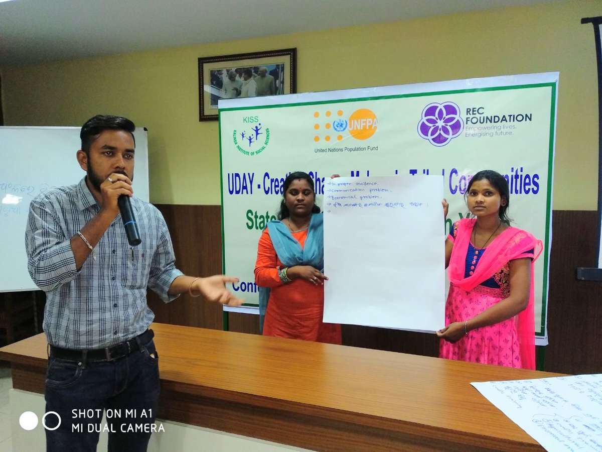 UNFPAIndia's tweet image. Together we can! Odisha's tribal youth discuss challenges and possible solutions at a brainstorming session at the pre-launch of #ProjectUday #pact4impact @RECLimited