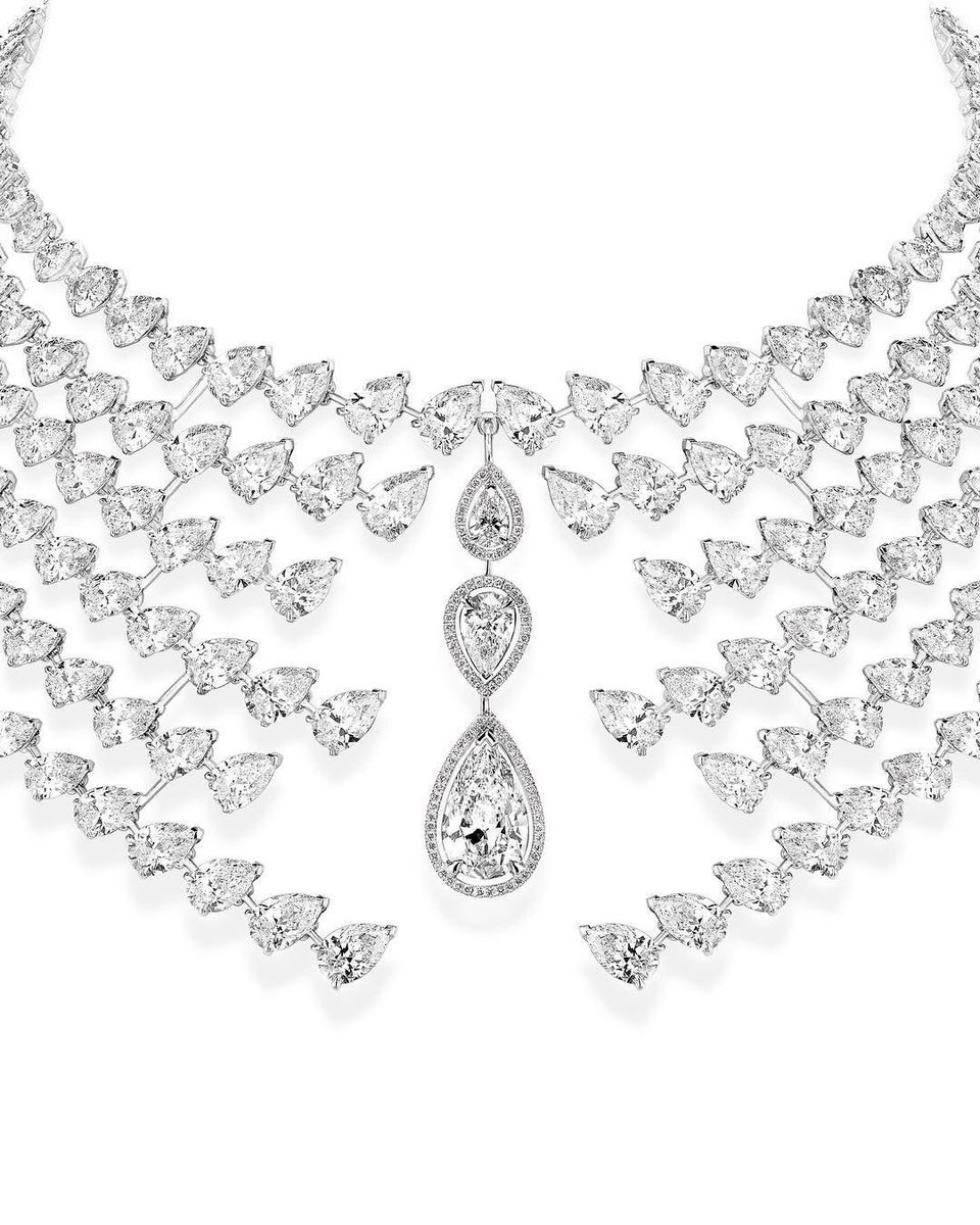 hyori_sunie's tweet photo. Jessica is the only Asian celebrity to be invited by high-end luxury French jewelry brand 'Messika' to attend #Cannes2018. She’s also the first batch of female stars to wear this haute collection 'Once Upon A Time', elegantly showcasing the beauty and charm of an independent lady https://t.co/8y78T1GhZY