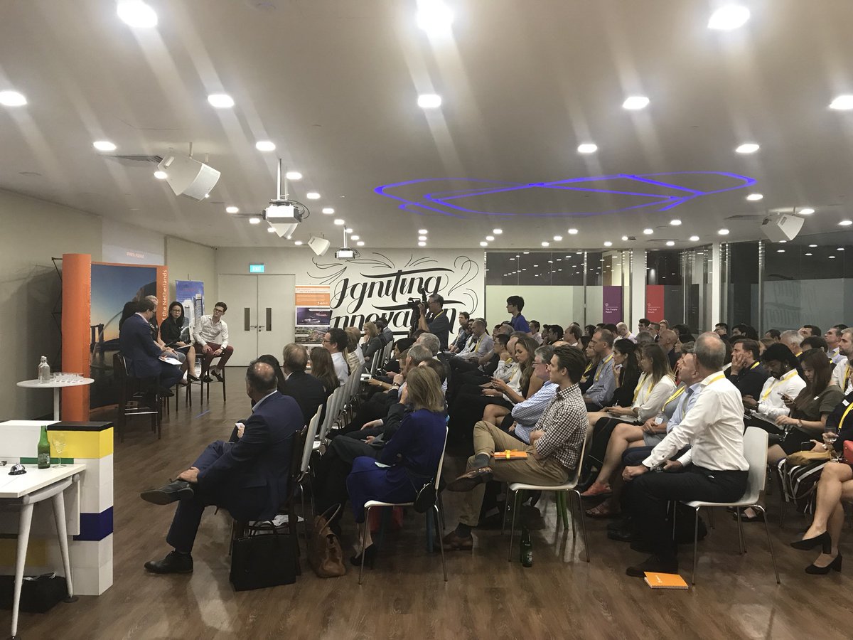 NLinSingapore's tweet photo. Big crowd for our Startup & SME Academy with moderator @constantijn14 #NLinSingapore #panel #startups #scaleups #dutchtechnetworks https://t.co/mWaavQS4Ry
