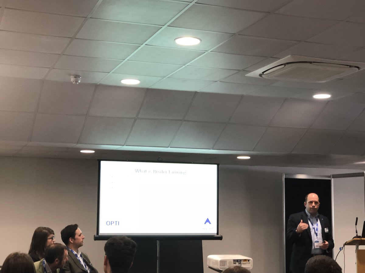 avivets's tweet photo. Fantastic talk from @Appliedpoultry talking to the #nextgenpoultry seminar about his journey from broiler producer to poultry farm consultant. A great inspiration for the next generation of poultry! https://t.co/JqPhqvOFvs