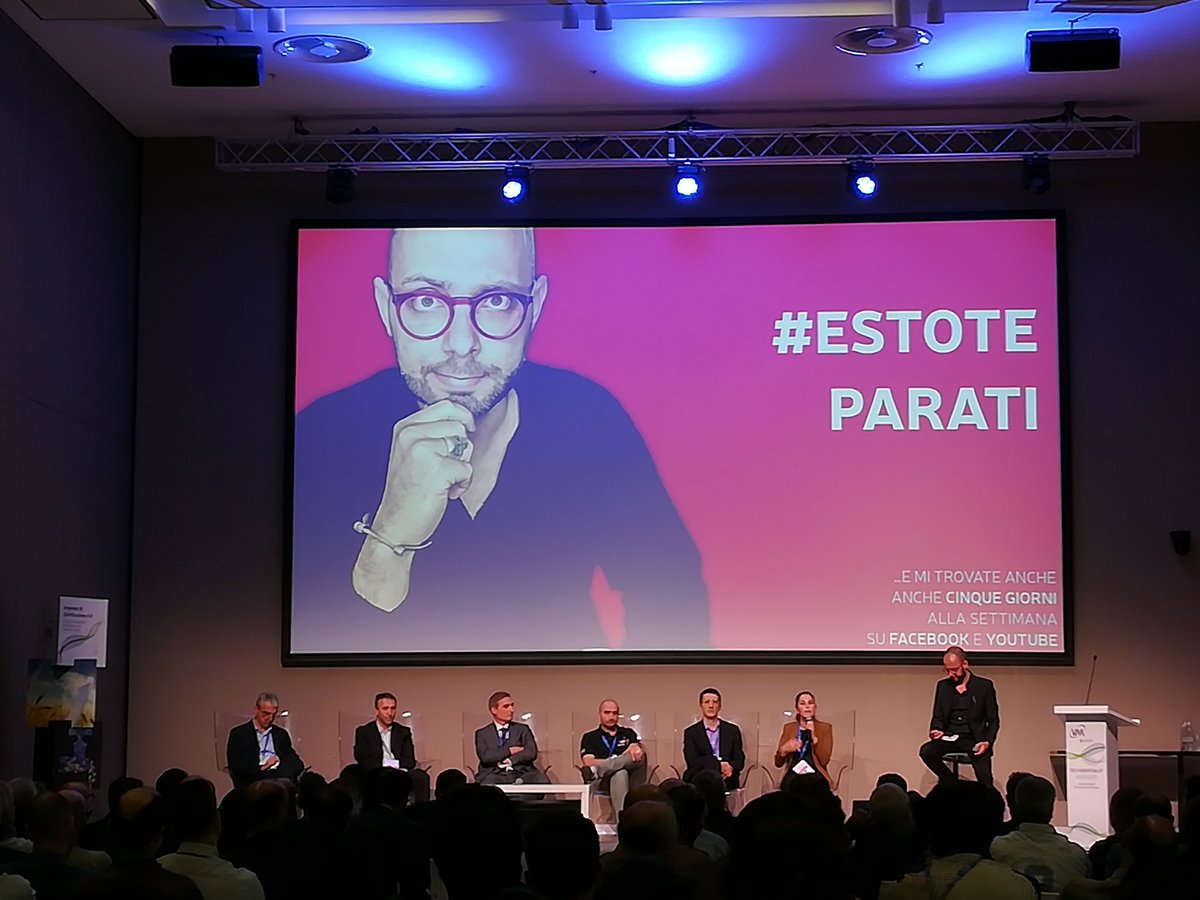VMSistemi's tweet photo. Seconda tavola rotonda a #Techsentially https://t.co/IsLPQpvByL
